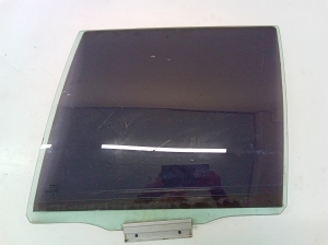 Aizmugurējo sānu durvju stikls - 43R001582