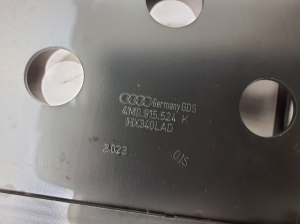 AUDI Q7 (2015–2026) Batteriehalter 4M0916352 - 2