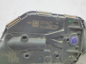 AUDI Q7 (2015–2026) Windshield wiper mechanism 4M8955119B - 3
