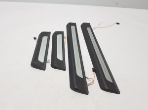 AUDI Q7 (2015–2026) Inner sill trim - 2