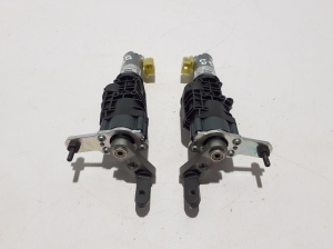 AUDI Q7 (2015–2026) Trunk lid soft-close actuator - 3
