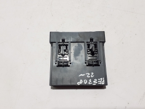 Peugeot 308 III (2021–2026) Light control module 9848049380 - 3
