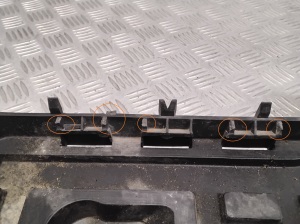 Seat Leon (2005–2012) Batteriehalter 1K0915333C - 2