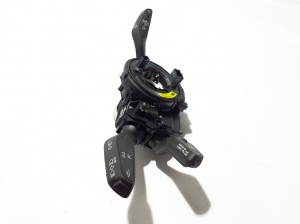 AUDI Q7 (2015–2026) Switch and its parts - 5