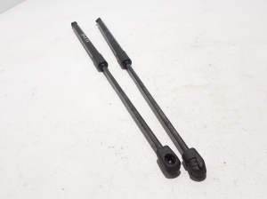 AUDI Q7 (2015–2026) Trunk lid strut 4M0827552C - 3