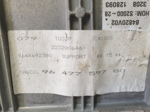 Peugeot 307 I (2000–2009) Engine control unit 9647759780 9644692380 9646185180 - 2