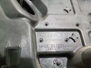 VOLVO XC40 (2017–2026) Aizmugurējo durvju logu pacēlājs 30747105 - 4