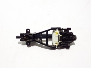 VOLVO XC40 (2017–2026) Front door external opening handle and its details - 3