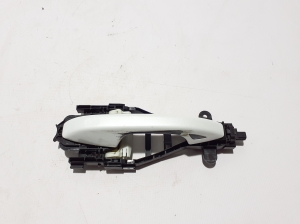 VOLVO XC40 (2017–2026) Front door external opening handle and its details - 2