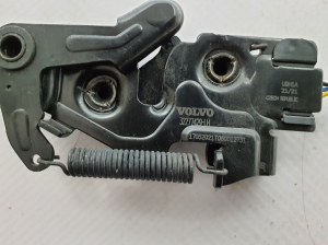 VOLVO XC40 (2017–2026) Hood latch 32277429 - 2