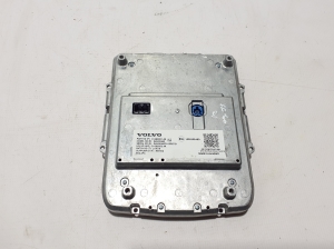 VOLVO XC40 (2017–2026) Screen 31682851 - 2