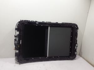 AUDI Q7 (2015–2026) Dachfenster - 4