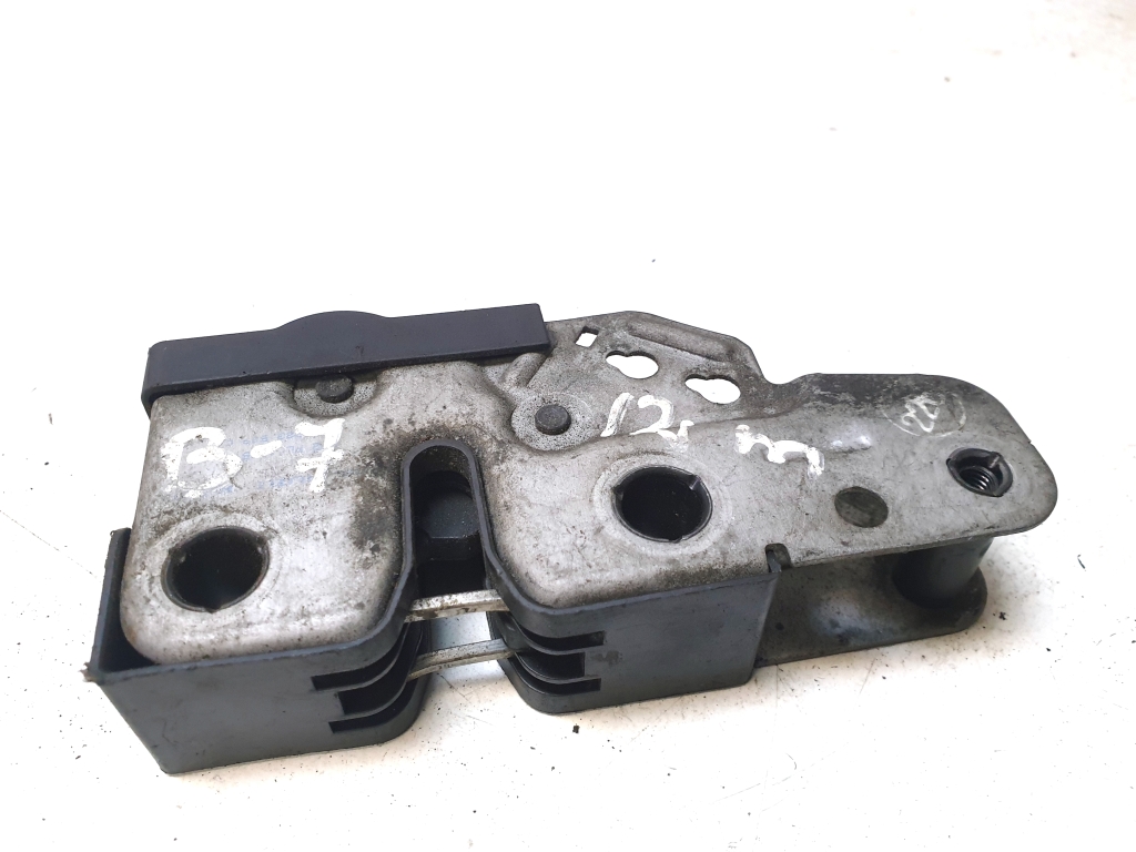 Volkswagen Passat B7 (2010–2014) Hood latch 3C1823187 Volkswagen Passat B7 (2010–2014) Hood latch 3C1823187