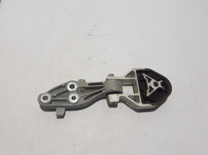 VOLVO XC40 (2017–2026) Engine mount 32222105 - 3