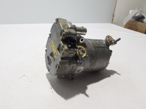 VOLVO XC40 (2017–2026) A/C compressor 32130500 - 2