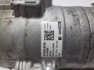 VOLVO XC40 (2017–2026) A/C compressor 32130500 - 4