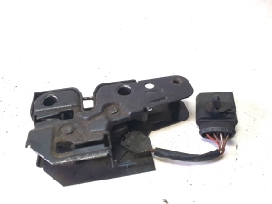 Volkswagen Touareg I (2002–2010) Hood latch 7L0823509B - 3