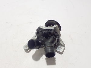 VOLVO XC40 (2017–2026) Veepump 32257932 - 2