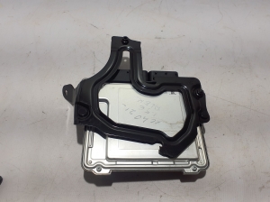 VOLVO XC40 (2017–2026) Engine control unit 32255068 - 4
