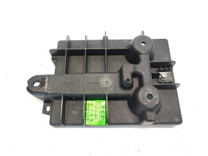 Suzuki Baleno II (2015–2026) Battery holder 7252068P20 - 2