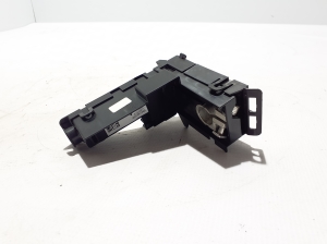 VOLVO XC40 (2017–2026) Pluskabel-Klemme 32331512 - 4
