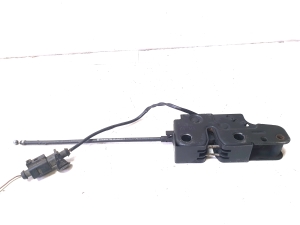 Skoda Octavia II (2004–2013) Hood latch - 3