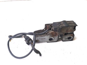 Volkswagen Passat B6 (2005–2010) Hood latch 3C1823509 - 2
