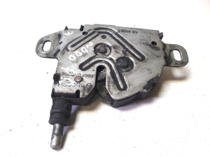 Ford Focus (1998–2005) Hood latch XS4116700 - 4