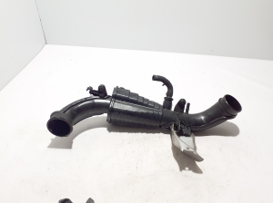 VOLVO XC40 (2017–2026) Luftansaugschlauch 32222145 - 4