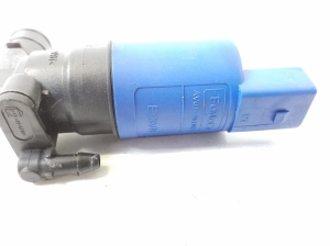 Jaguar F-pace (2016–2026) Front windshield washer pump AV6113K082AA - 3
