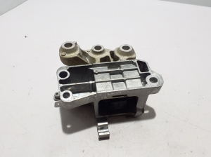 VOLVO XC40 (2017–2026) Engine mount 32267915 - 2