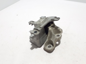 VOLVO XC40 (2017–2026) Engine mount 32267915 - 4