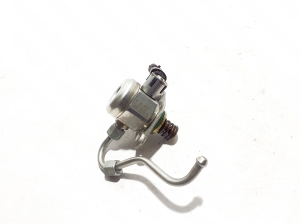 VOLVO XC40 (2017–2026) Kütusepump 31405318 - 2