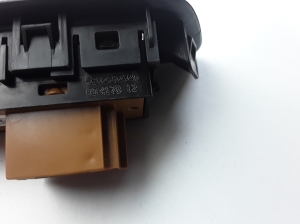 Peugeot 208 (2012–2019) Other switch 98029929ZD - 2