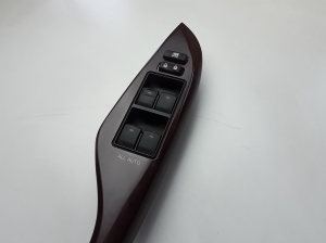 TOYOTA Sienna (2010–2021) Esiukse klaaslüliti 7424008010 - 2