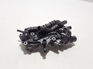 VOLVO XC40 (2017–2026) Termostaadi korpus 31439559 - 3
