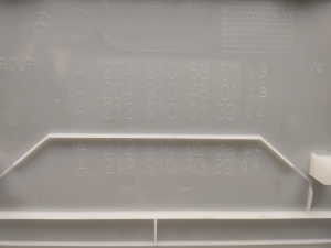 Mercedes Benz GLK-Class 204 (2008–2015) Sonstiges Teil des Vordersitzes A2049104801 - 2