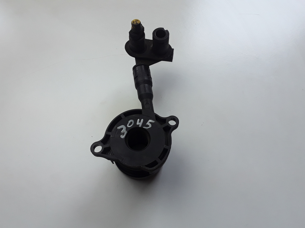 Kia Sportage (2010–2016) Clutch master cylinder A785206