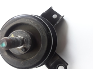 Hyundai i20 (2014–2026) Engine mount 218121J000 - 4