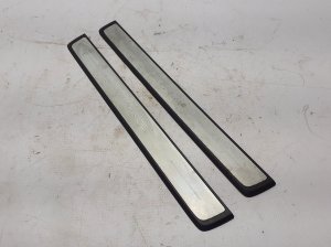 VOLVO XC40 (2017–2026) Inner sill trim 32132599 - 3