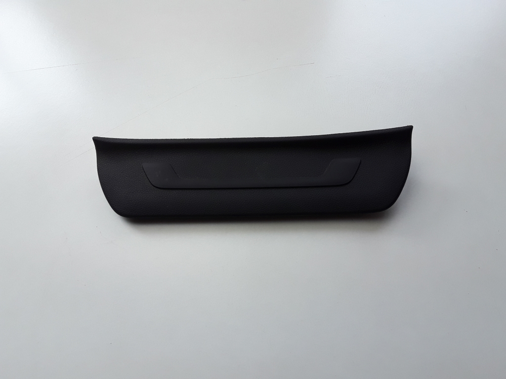 Kia Sportage (2016–2021) Inner sill trim 85877F1000WK
