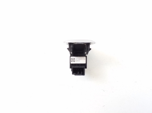 Jaguar F-pace (2016–2026) Front door glass switch GX7314717AC - 3