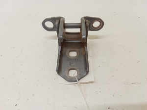 Rear side door lower hinge - 303ALD7E