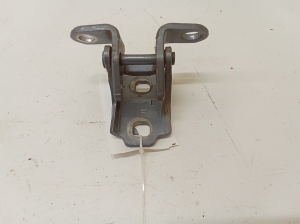 Rear side door upper hinge - 302AHN7E