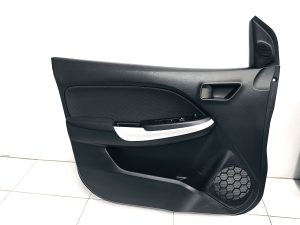 Suzuki Baleno II (2015–2026) Interior and its parts - 3
