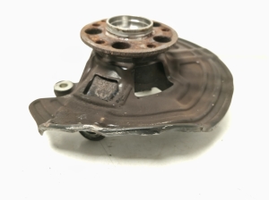 Mercedes Benz A-Class 176 (2012–2018) Front wheel hub A2463320501 - 3