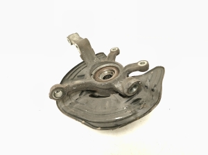 Mercedes Benz A-Class 176 (2012–2018) Front wheel hub A2463320501 - 5