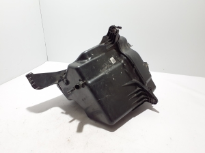 Mercedes Benz Sprinter W 907 (2018–2026) AdBlue-Tank A9104700000 - 3
