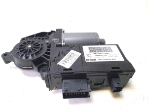 Front door window regulator motor - 9634457480