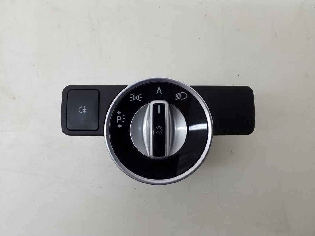 Mercedes Benz E-Class W212 (2009–2015) Headlight switch A2129056800 Mercedes Benz E-Class W212 (2009–2015) Headlight switch A2129056800